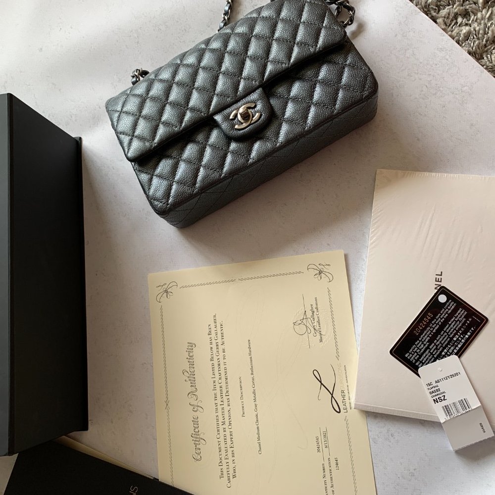 Chanel medium classic caviar bag pearly charcoal - Picture 13 of 13